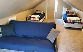 Historic Twin Tudors Inn
